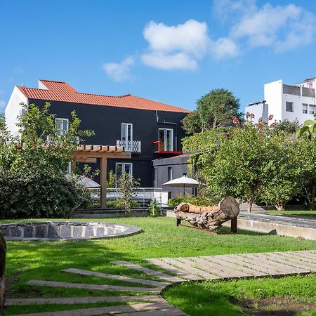Out Of The Blue Hostel Ponta Delgada Exterior foto